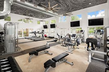 Fitness center w/ cardio & strength